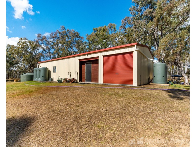 1 Ahern Lane, Pratten QLD 4370