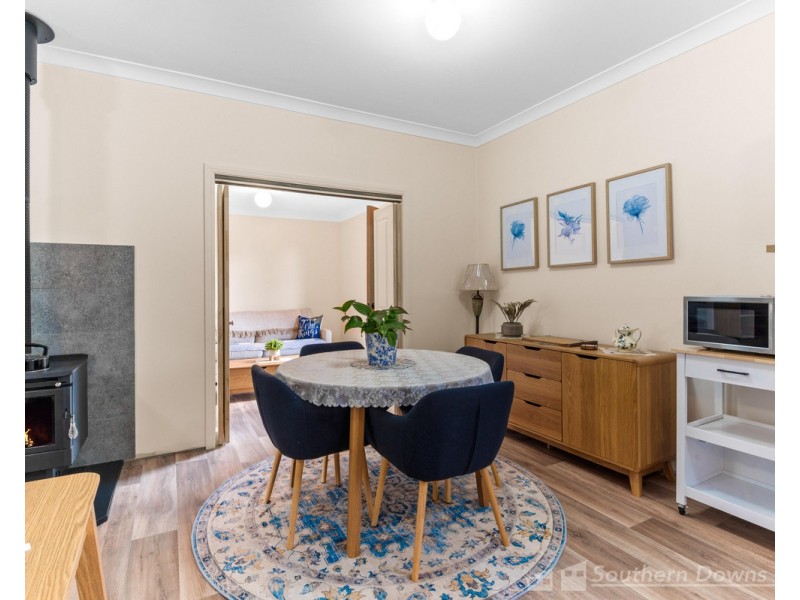 1 Ahern Lane, Pratten QLD 4370