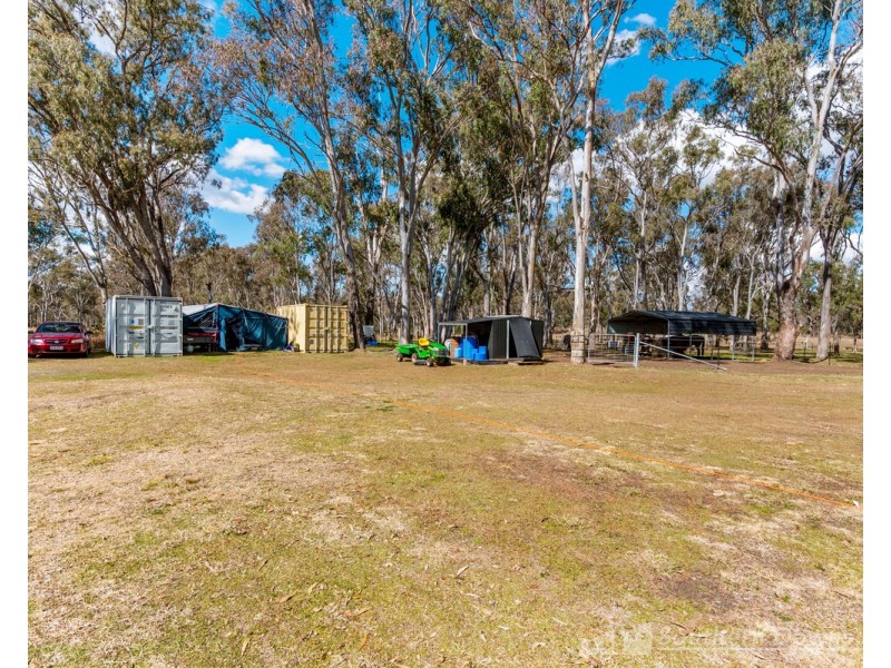 1 Ahern Lane, Pratten QLD 4370