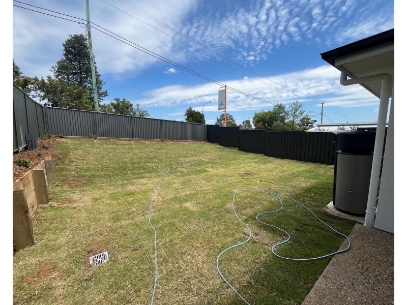 18a Pera Crescent, Warwick QLD 4370