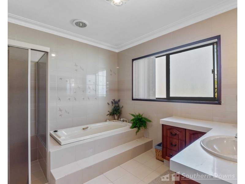 2 High Street, Stanthorpe QLD 4380