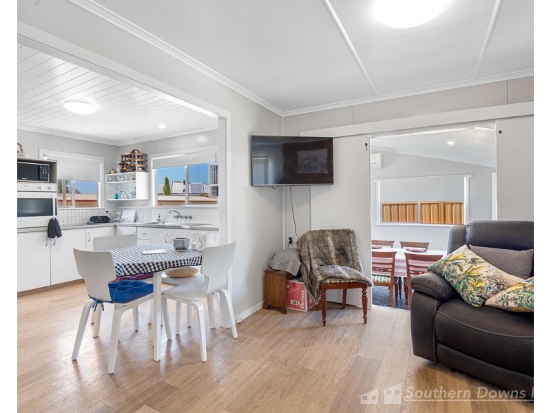 21 Locke Street, Warwick QLD 4370