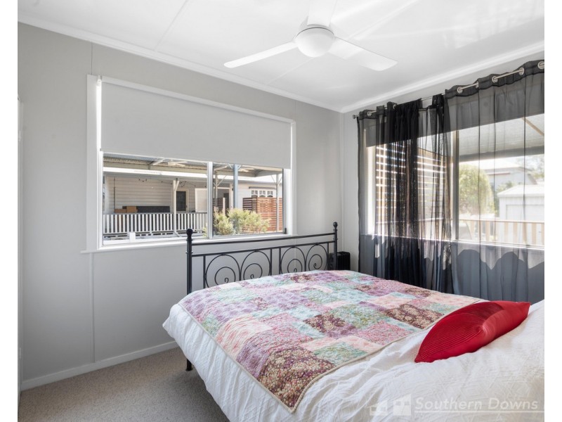 21 Locke Street, Warwick QLD 4370