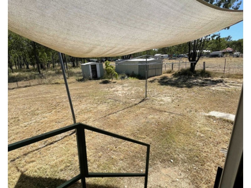 33 Shepherds Drive, Deuchar QLD 4362