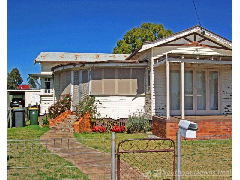 30 Wood Street, Warwick QLD 4370