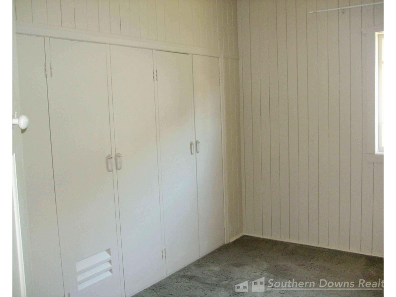 30 Wood Street, Warwick QLD 4370