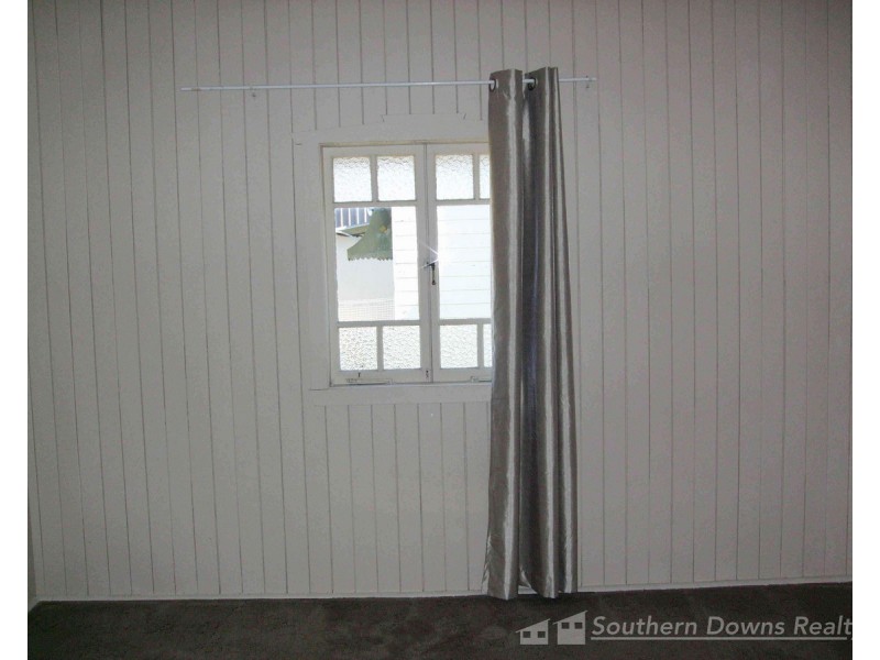 30 Wood Street, Warwick QLD 4370