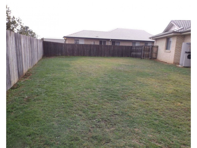 18 Ridgeview Road, Warwick QLD 4370
