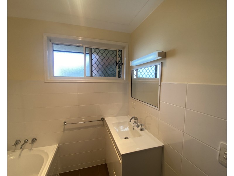 100 Weewondilla Road, Warwick QLD 4370