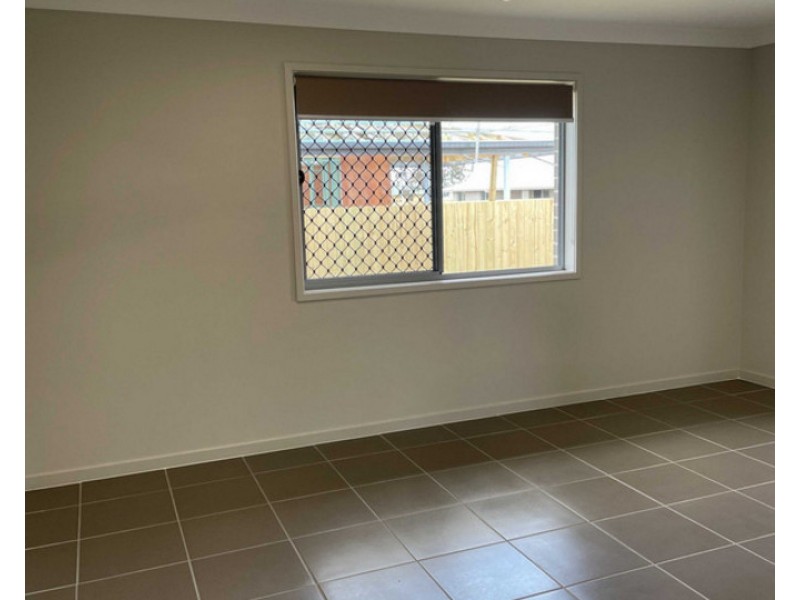 9 Compass Crt, Warwick QLD 4370