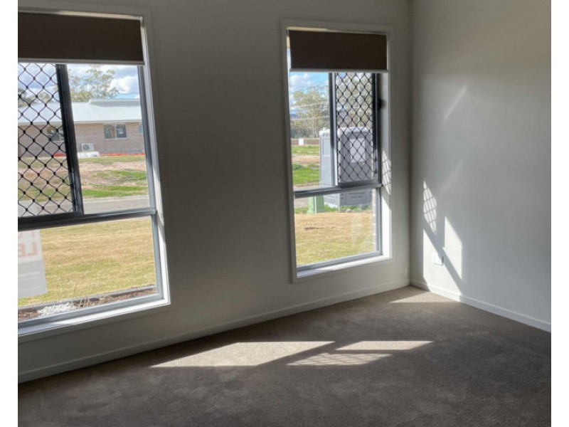 9 Compass Crt, Warwick QLD 4370