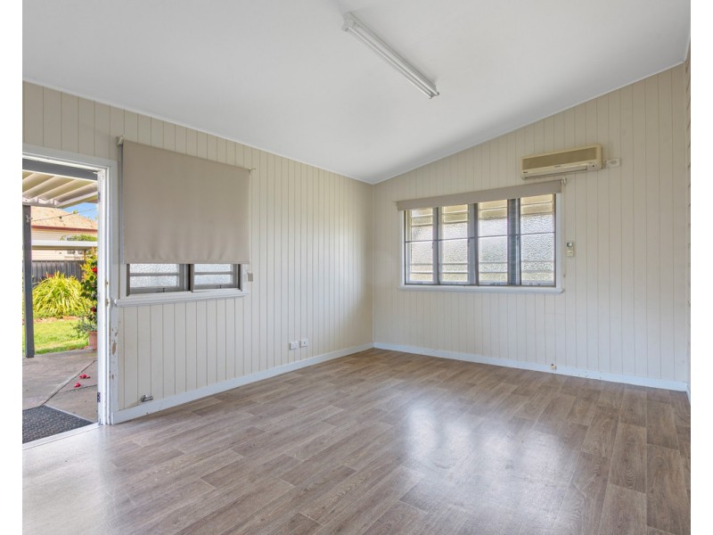 74 Wood Street, Warwick QLD 4370