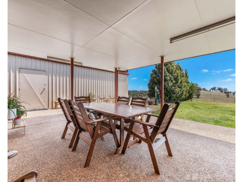 4 Browns Road, Dalveen QLD 4374