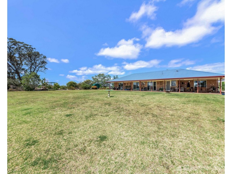 4 Browns Road, Dalveen QLD 4374