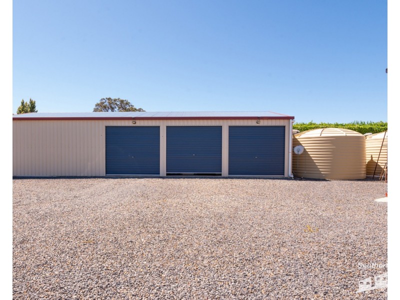 4 Browns Road, Dalveen QLD 4374