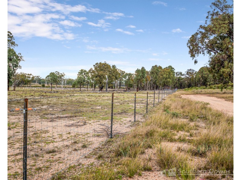 140 Wickhams Road, Karara QLD 4352