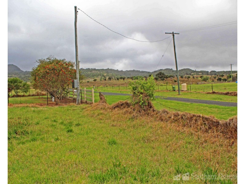 9 Edmund Street, Mount Colliery QLD 4370