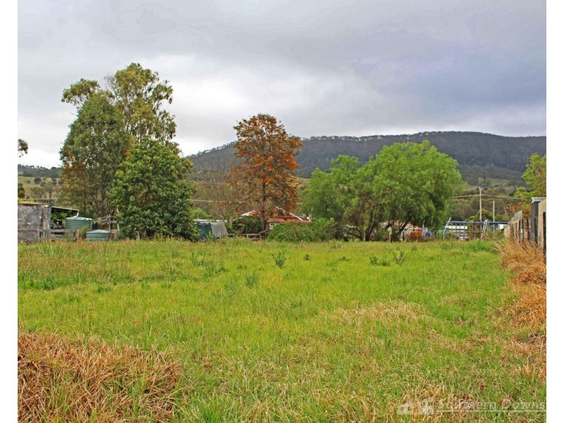 9 Edmund Street, Mount Colliery QLD 4370