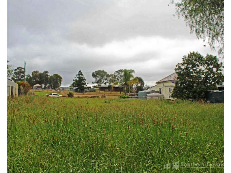 9 Edmund Street, Mount Colliery QLD 4370