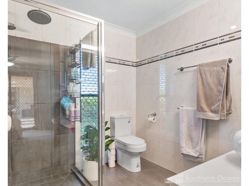 321 Glen Road, Rosenthal Heights QLD 4370
