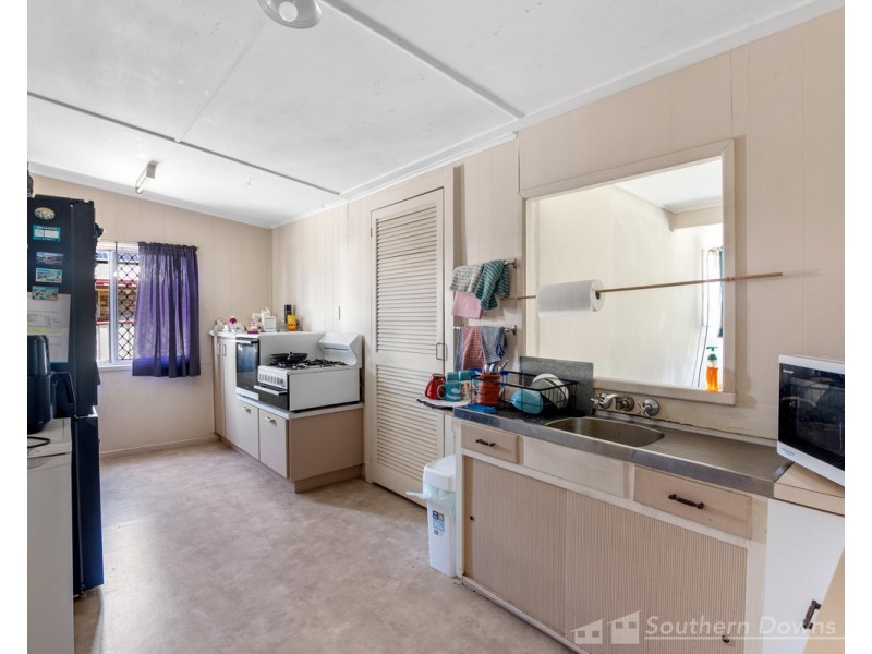 12 Yangan Road, Warwick QLD 4370