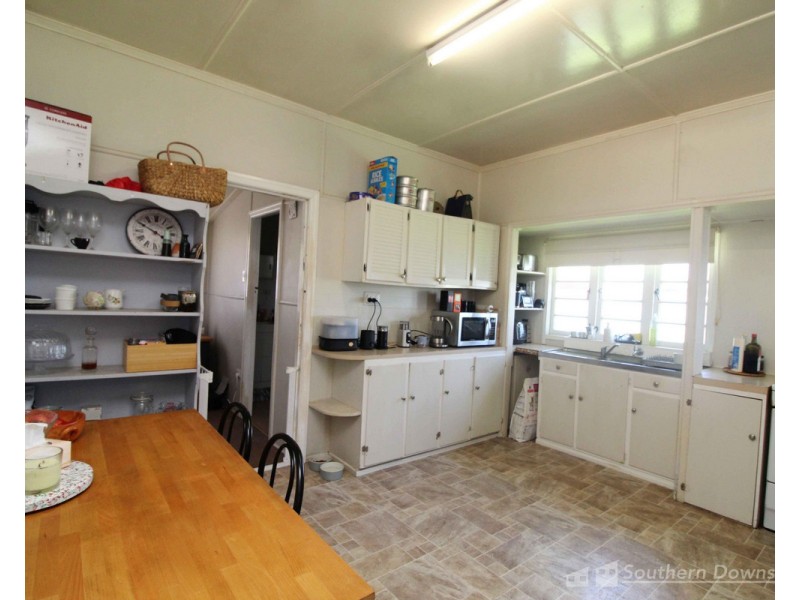 1 Clarke Street, Warwick QLD 4370
