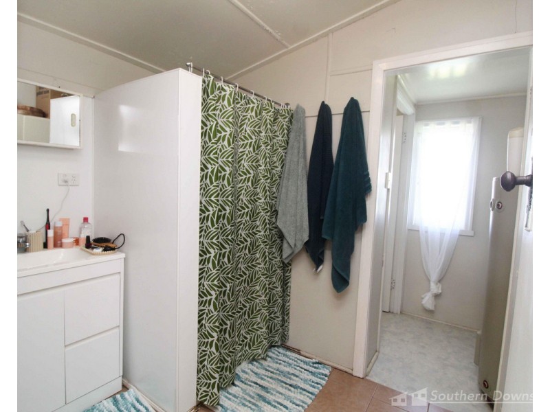 1 Clarke Street, Warwick QLD 4370