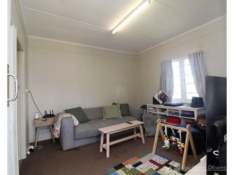 1 Clarke Street, Warwick QLD 4370