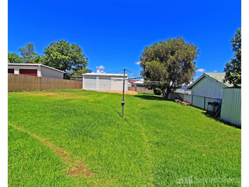 1 Clarke Street, Warwick QLD 4370
