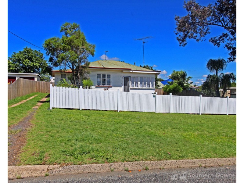 1 Clarke Street, Warwick QLD 4370