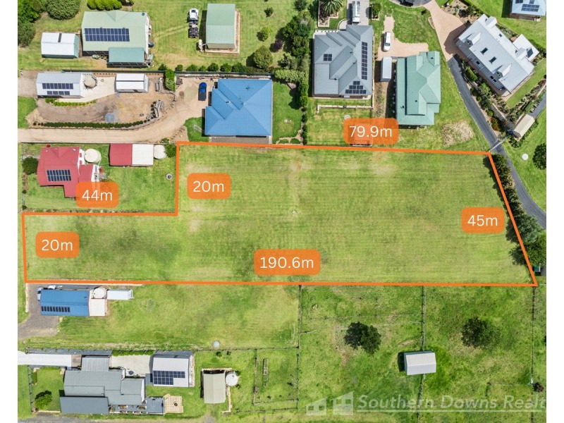 24 Poinsettia Street, Killarney QLD 4373