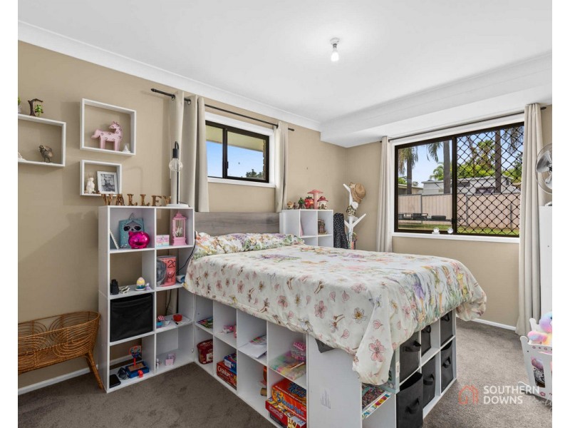 21 Peace Street, Rosenthal Heights QLD 4370