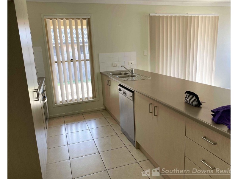 12 Sharon Drive, Warwick QLD 4370