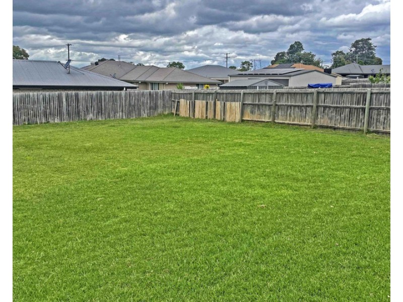 12 Sharon Drive, Warwick QLD 4370