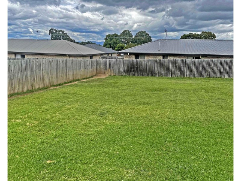 12 Sharon Drive, Warwick QLD 4370