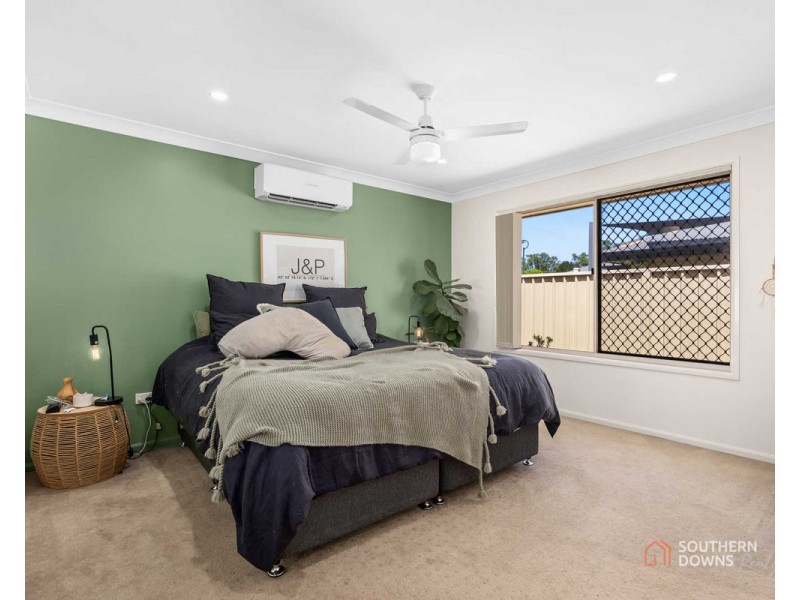 203 Ogilvie Road, Warwick QLD 4370