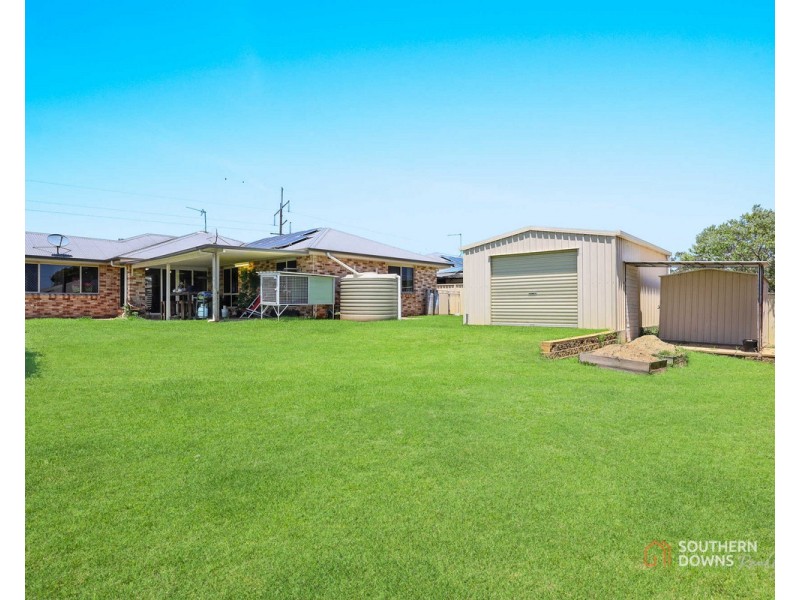 203 Ogilvie Road, Warwick QLD 4370