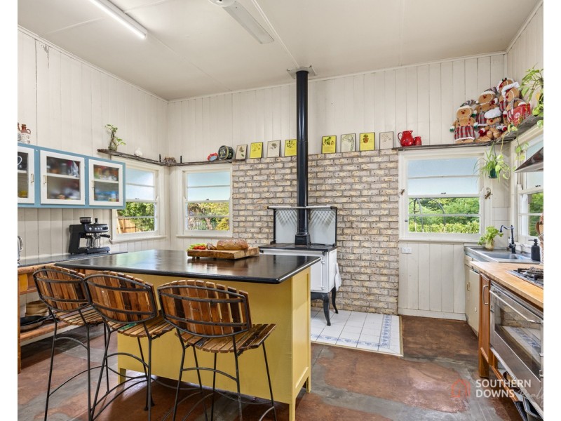 8A Ailanthus Street, Killarney QLD 4373