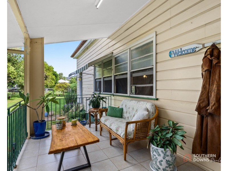 8A Ailanthus Street, Killarney QLD 4373