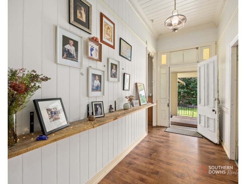 8A Ailanthus Street, Killarney QLD 4373