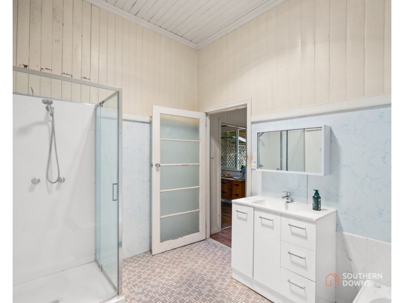8A Ailanthus Street, Killarney QLD 4373