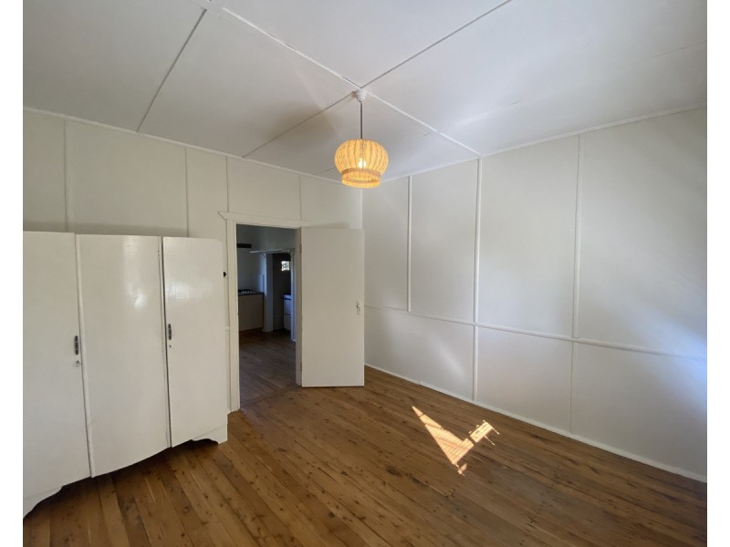 164 Wood Street, Warwick QLD 4370