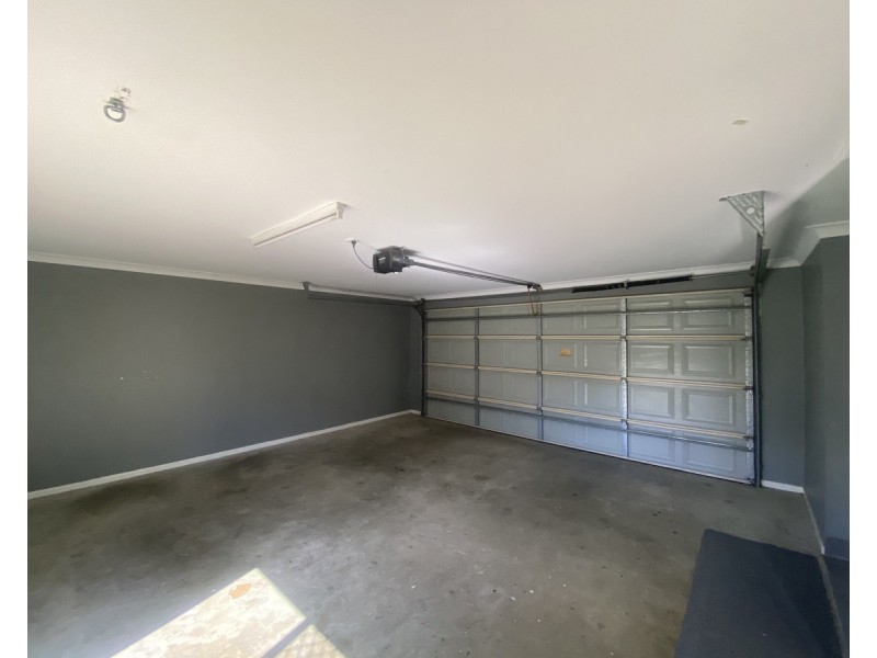 8 Hughes Place, Warwick QLD 4370