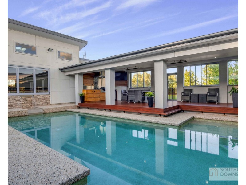 29 Homestead Road, Rosenthal Heights QLD 4370