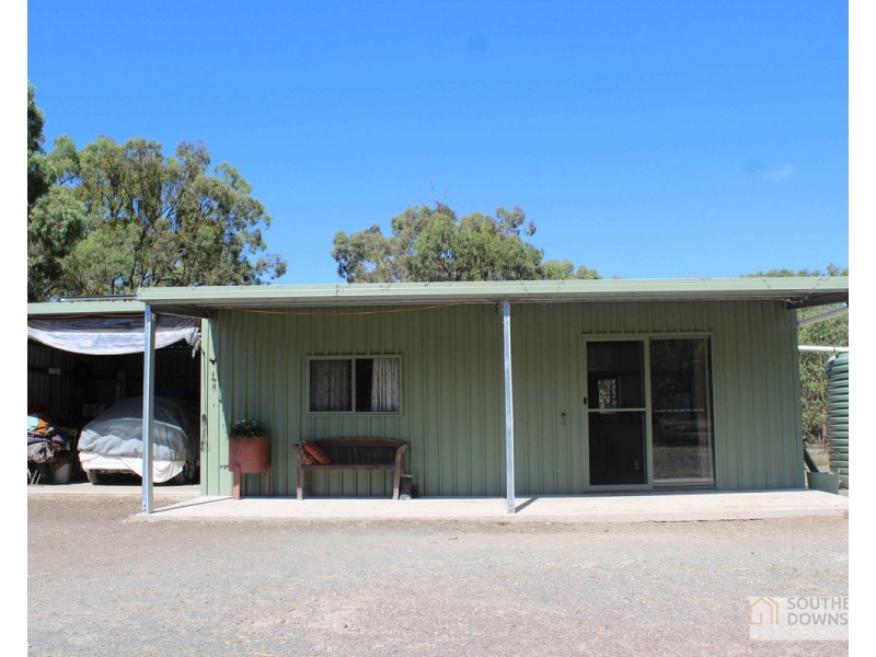 1 Cunningham Highway, Thane QLD 4370