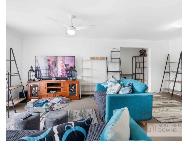 61 Maynes Street, Warwick QLD 4370