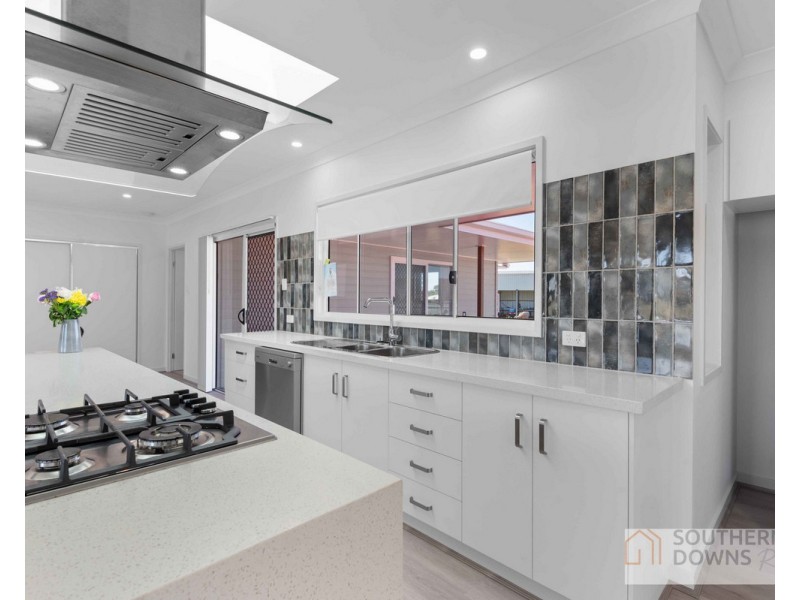 547 Glen Road, Rosenthal Heights QLD 4370