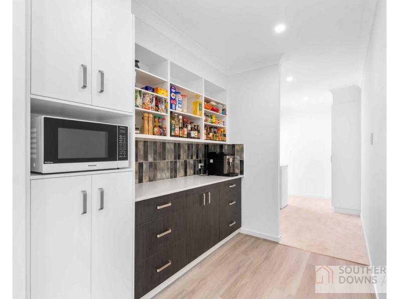 547 Glen Road, Rosenthal Heights QLD 4370