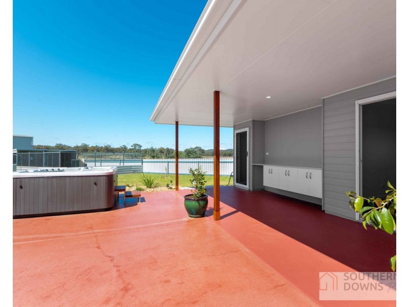 547 Glen Road, Rosenthal Heights QLD 4370