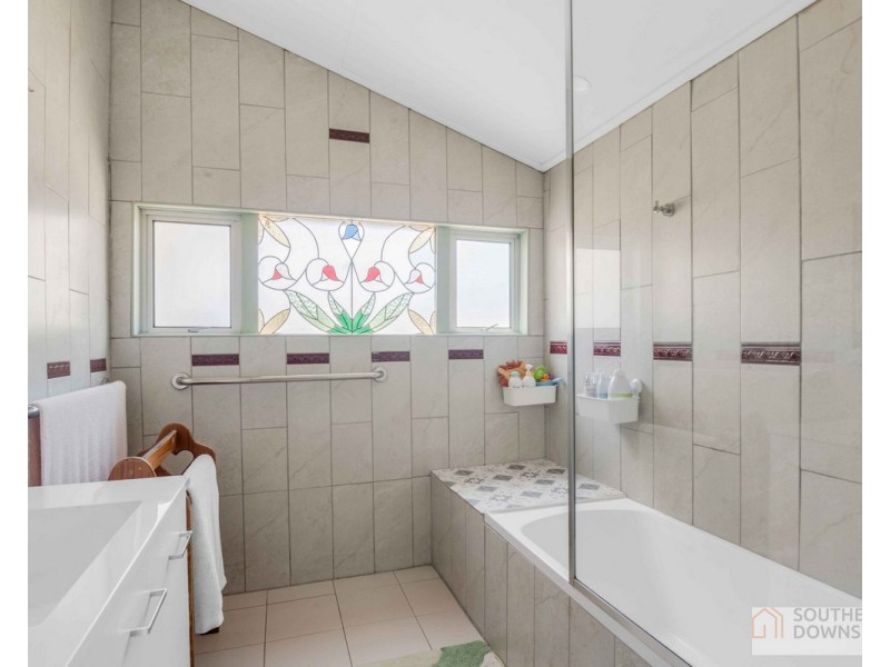 3 Raff Street, Allora QLD 4362